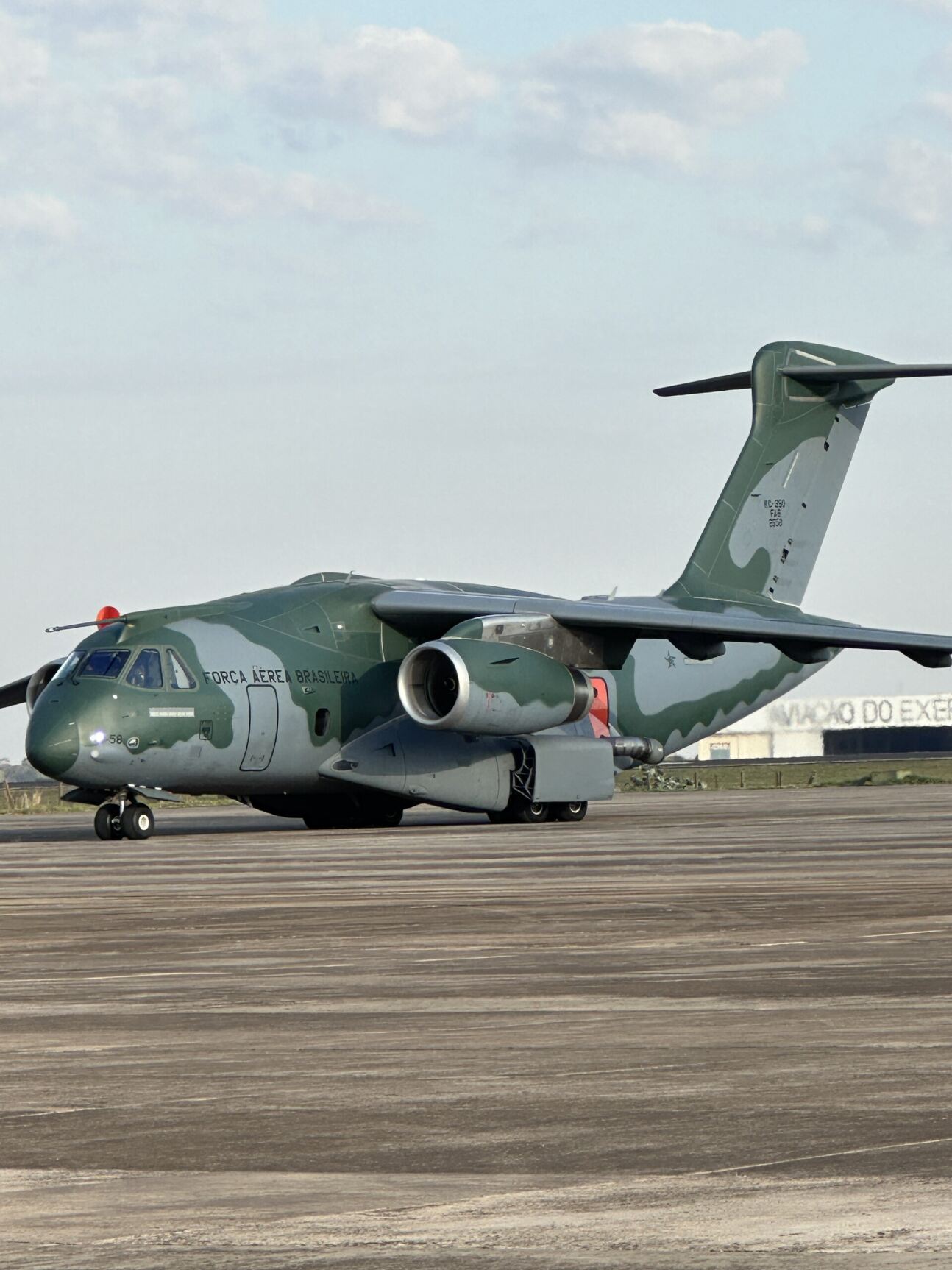 FAB MAFFS KC-390 aircraft begins first firefighting mission in the Pantanal