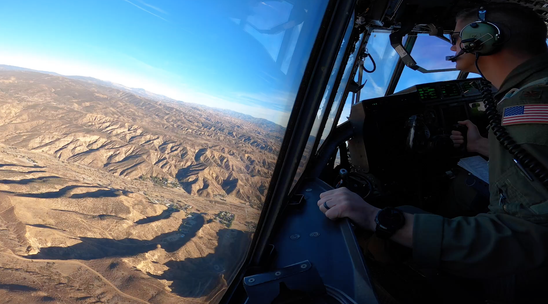 California Air National Guard C-130J MAFFS Flight Deck Footage Hughes Fires